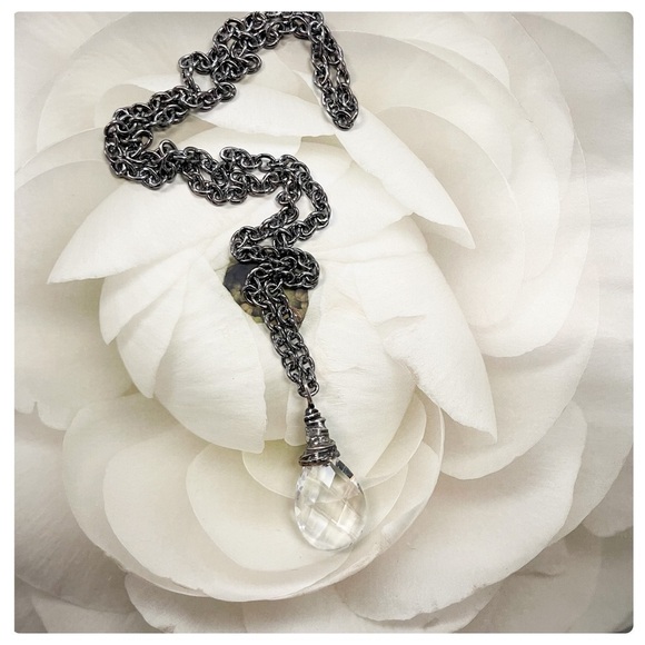 HANDCRAFTED Soldered Clear Crystal Tear Drop Pendant on Gunmetal Chain - Picture 3 of 10